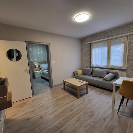 Happy Studio 47 B St Louis Сен-Луи Номер фото